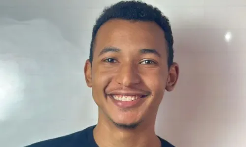 
          Imagem ilustrativa da imagem Professora de Pernambuco conquista nota 1000 no ENEM
          