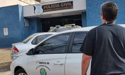 
          Imagem ilustrativa da imagem Profissional de educação física é flagrado atuando com carteira falsa em academia
          