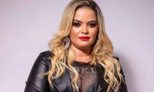 
          Imagem ilustrativa da imagem Quem era Dani Li, cantora que morreu após complicações de uma cirurgia plástica
          