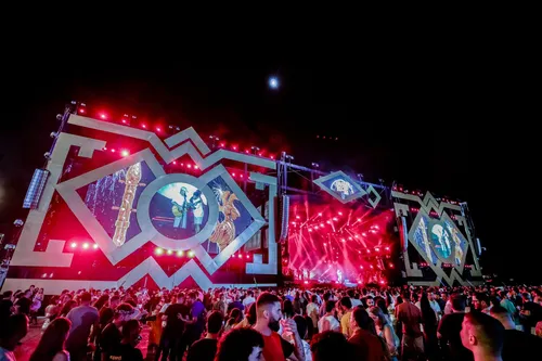 
          Imagem ilustrativa da imagem REVEILLON DO RECIFE 2024: Veja imagens do primeiro dia da festa
          