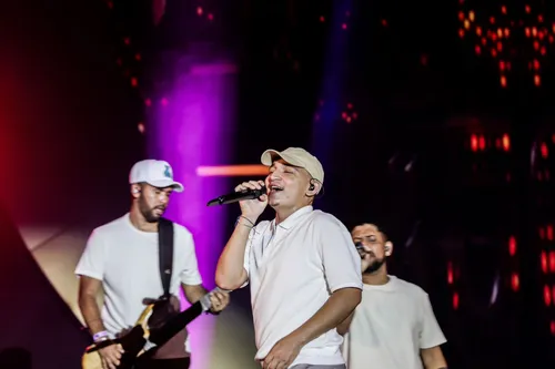 
          Imagem ilustrativa da imagem REVEILLON DO RECIFE 2024: Veja imagens do primeiro dia da festa
          