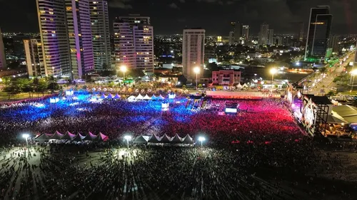 
          Imagem ilustrativa da imagem REVEILLON RECIFE 2024 Segunda noite de festa leva multidão ao Pina
          