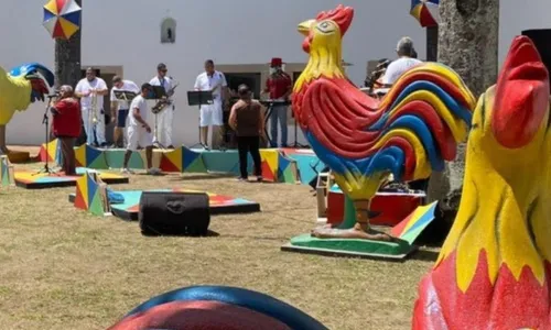 
          Imagem ilustrativa da imagem Recentro e Galo da Madrugada transformam centro histórico do Recife com grafites
          