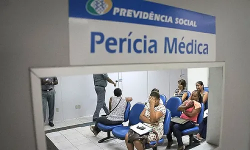 
          Imagem ilustrativa da imagem “Robôs” do INSS flagram atestados falsos
          