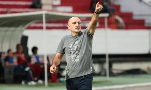 
          Imagem ilustrativa da imagem Santa Cruz: a fidelidade da torcida e o primeiro desafio da Copa do Nordeste
          