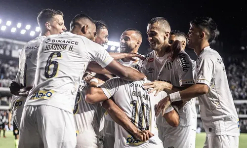 
          Imagem ilustrativa da imagem Santos leva punição da Fifa e fica impedido de contratar reforços após processo
          