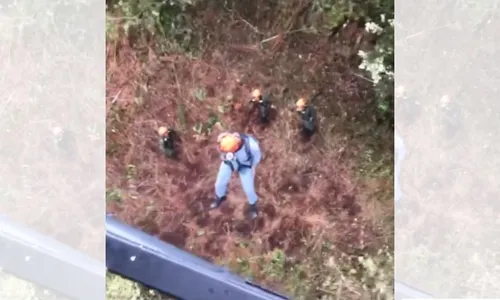 
          Imagem ilustrativa da imagem Sepultamento de mãe e filha vítimas de queda de helicóptero será neste domingo
          