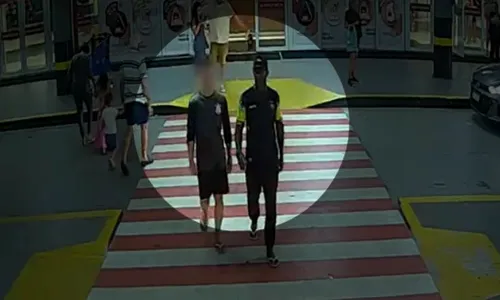 
          Imagem ilustrativa da imagem Sequestro em shopping de Vila Velha: vídeos mostram ação dos criminosos
          