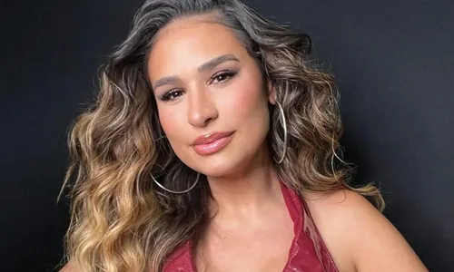 
          Imagem ilustrativa da imagem Simone Mendes revela planos para aposentadoria da música sertaneja
          