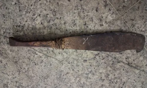 
          Imagem ilustrativa da imagem Suspeito de agredir mulheres com facão é preso
          