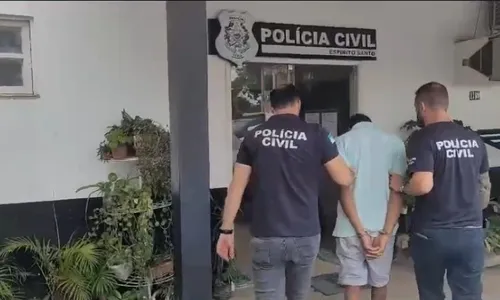 
          Imagem ilustrativa da imagem Suspeito de esfaquear diarista durante assalto em Fundão é preso
          