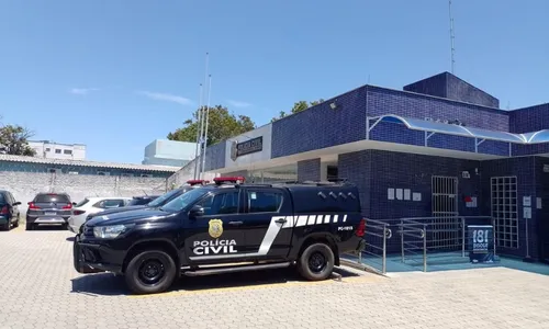 
          Imagem ilustrativa da imagem Suspeito de homicídio invade casa de vizinha e acaba preso em Vila Velha
          