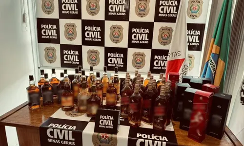
          Imagem ilustrativa da imagem Suspeito de vender uísque falso é preso após duas pessoas morrerem em MG
          