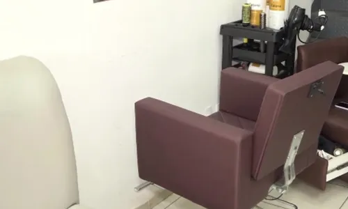 
          Imagem ilustrativa da imagem Suspeito é preso após dar bom dia e assaltar salão de beleza em Vila Velha
          