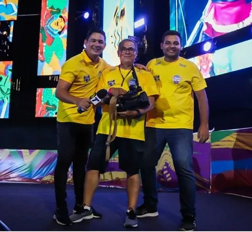 
          Imagem ilustrativa da imagem Tem folia na tela. "Carnaval da Tribuna" mostra o melhor do Recife e Olinda
          