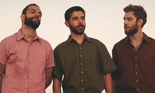 
          Imagem ilustrativa da imagem Trio paulista agita balada eletrônica na praia neste domingo em Camburi
          