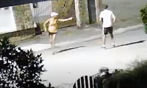 
          Imagem ilustrativa da imagem Turista é esfaqueado no coração durante tentativa de assalto em Vila Velha
          