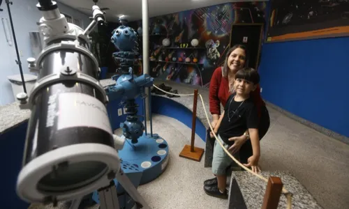 
          Imagem ilustrativa da imagem Viagem pelos planetas para crianças e adultos
          