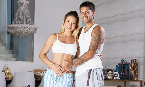 
          Imagem ilustrativa da imagem Virgínia anuncia gravidez de terceiro filho com Zé Felipe
          