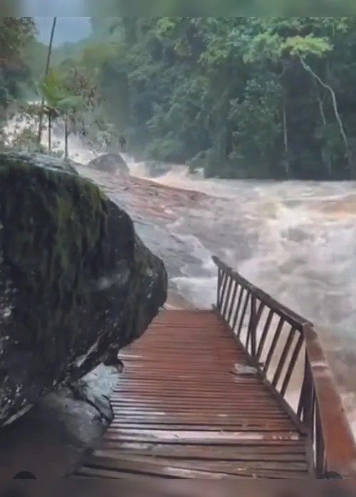 Imagem ilustrativa da imagem Chuva provoca espetáculo da natureza nas cachoeiras do ES