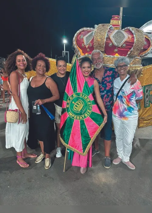 Imagem ilustrativa da imagem Encontro de gerações na folia
