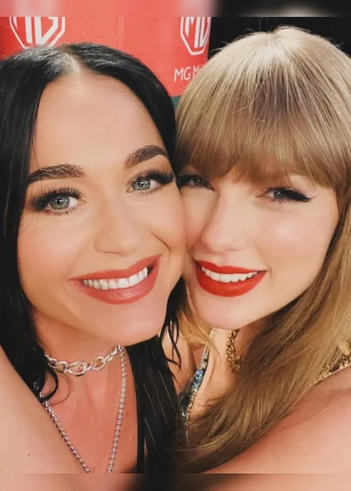 Imagem ilustrativa da imagem Katy Perry marca presença em show de Taylor Swift na Austrália