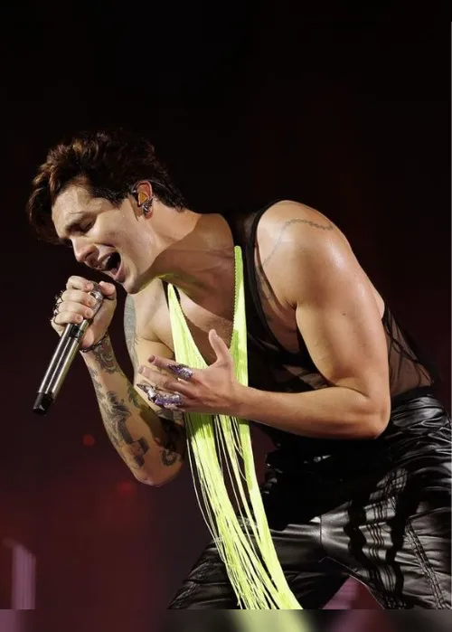 Imagem ilustrativa da imagem Luan Santana viaja às pressas para cantar em Réveillon de Cristiano Ronaldo