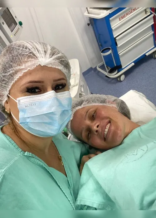 Imagem ilustrativa da imagem Natal especial para casal do ES após barriga solidária