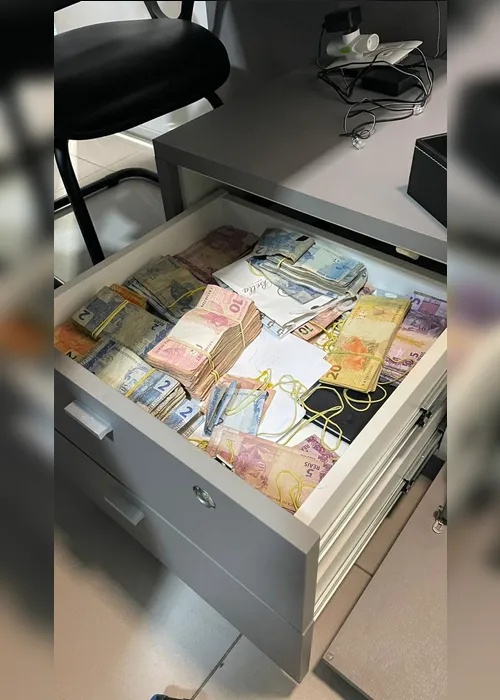 
          Imagem ilustrativa da imagem Operação da Polícia Civil busca envolvidos com lavagem de dinheiro no Recife
          