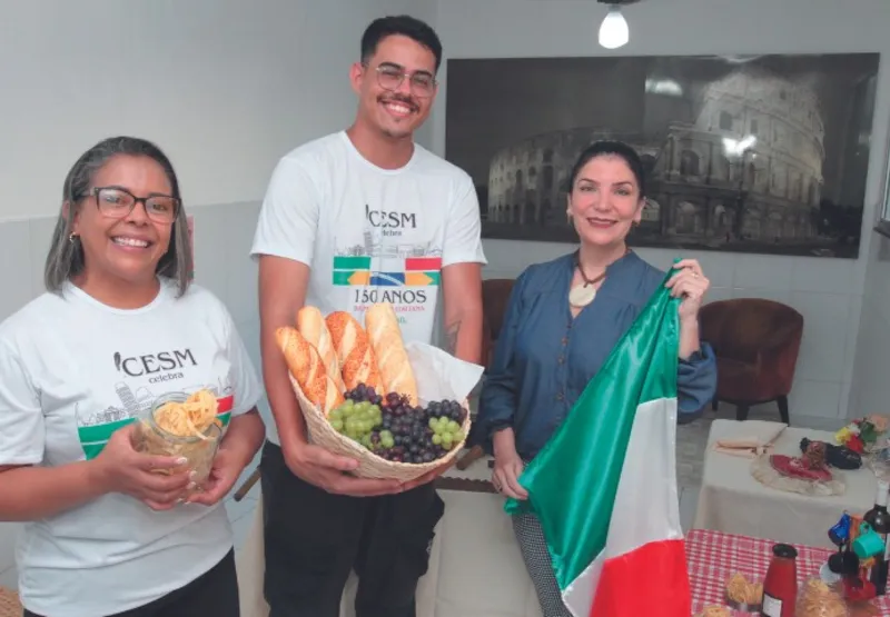 Luciana Dias, Victor Rangel e Edna Tavares estão animados para compartilhar informações sobre a imigração italiana com alunos do Centro Educacional Sonho Meu