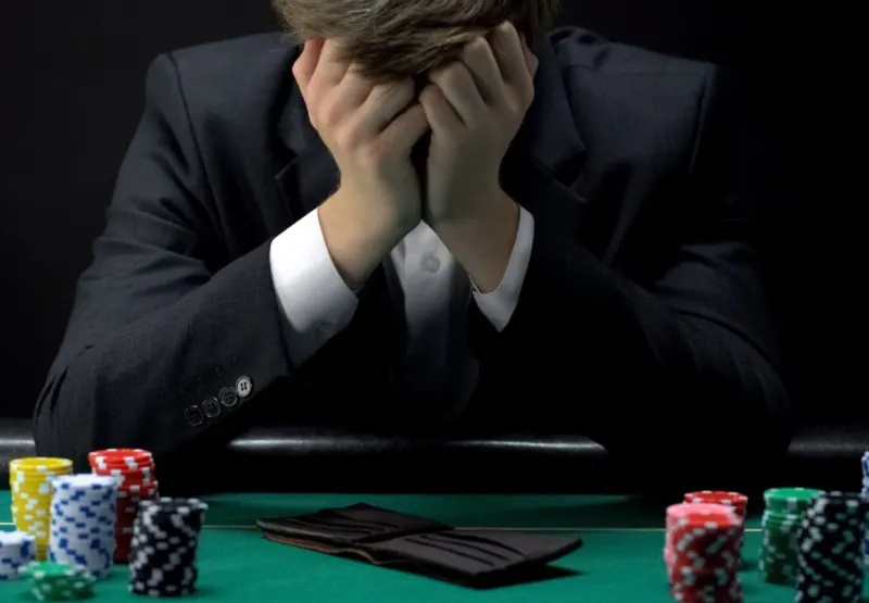 Transtorno do “jogo patológico”: ato recorrente de apostar em jogos de azar, apesar dos efeitos negativos