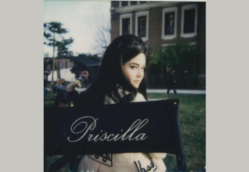 Dirigido e roteirizado por Sofia, o longa-metragem se concentra unicamente na história do relacionamento entre Priscilla (Cailee Spaeny) e Elvis (Jacob Elordi)