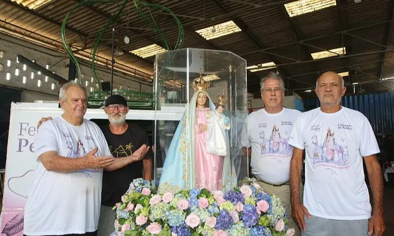 Imagem ilustrativa da imagem Homens de fé em romaria neste sábado