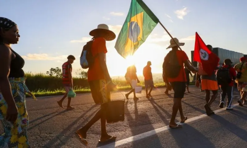 Imagem ilustrativa da imagem MST: 200 famílias ocupam fazenda em São Mateus