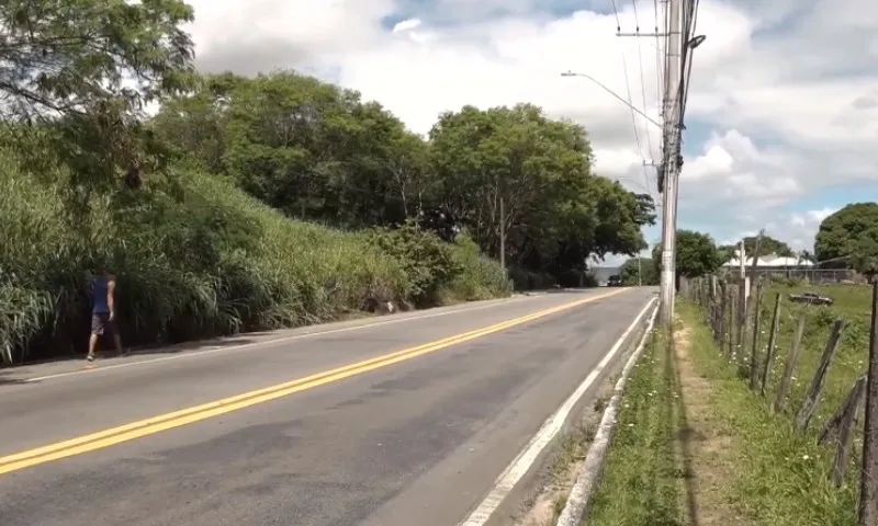 Imagem ilustrativa da imagem Motociclista e passageiro morrem após acidente na Serafim Derenzi