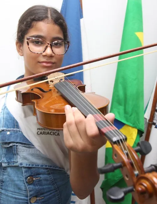 Imagem ilustrativa da imagem Superação em orquestra de violinos de Cariacica