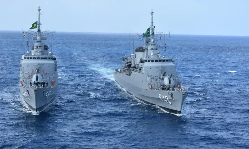 Imagem ilustrativa da imagem Veja como garantir ingresso para visitar navio de guerra da Marinha em Vitória