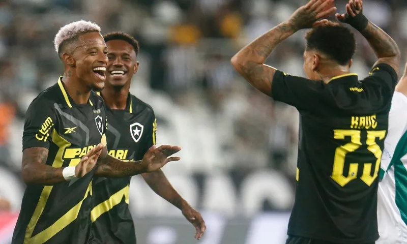 Imagem ilustrativa da imagem Botafogo vence Boavista, fatura Taça Rio e garante vaga na Copa do Brasil de 2025