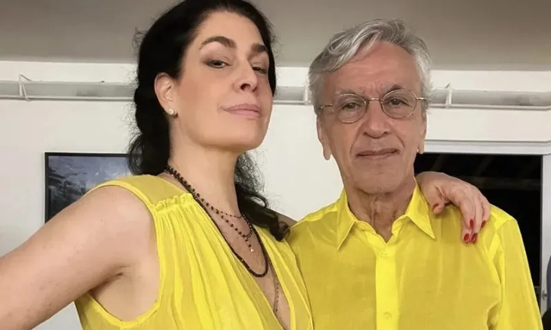 Imagem ilustrativa da imagem Caetano Veloso se declara para Paula Lavigne: 'Me ensina tanto'