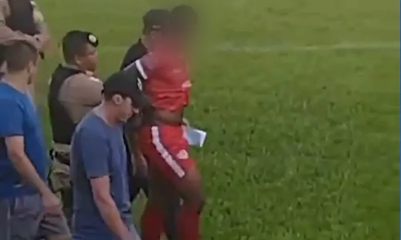 Imagem ilustrativa da imagem Chefe do tráfico do PCC no ES é preso jogando futebol em MG