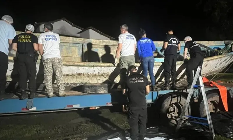 Imagem ilustrativa da imagem Corpos encontrados em barco no Pará serão sepultados nesta quinta-feira