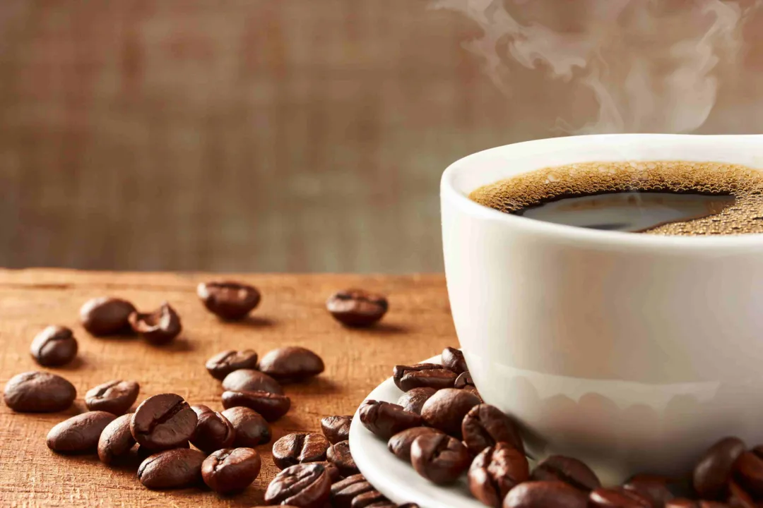 Imagem ilustrativa da imagem DIA MUNDIAL DO CAFÉ. Veja benefícios da bebida e uma receita de café gelado