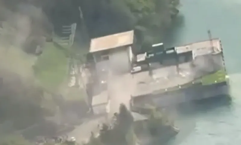 Imagem ilustrativa da imagem Explosão em usina hidrelétrica na Itália deixa ao menos três mortos e cinco feridos