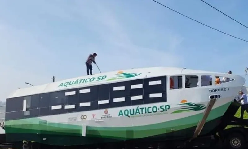 Imagem ilustrativa da imagem Justiça suspende inauguração de "ônibus aquático" na zona sul de SP