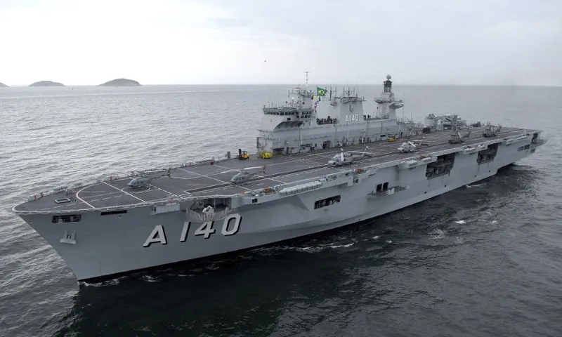 Imagem ilustrativa da imagem Marinha vai enviar maior navio de guerra da América Latina para o RS