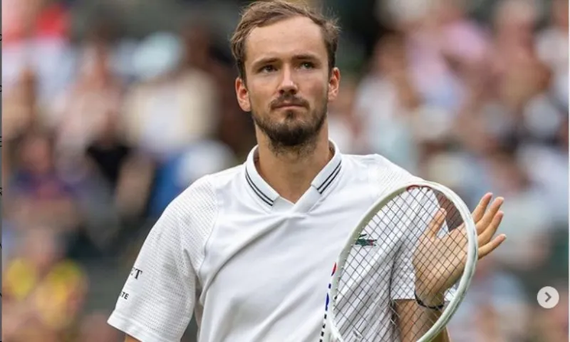 Imagem ilustrativa da imagem Medvedev supera Jarry e reencontra Sinner na semifinal em Miami