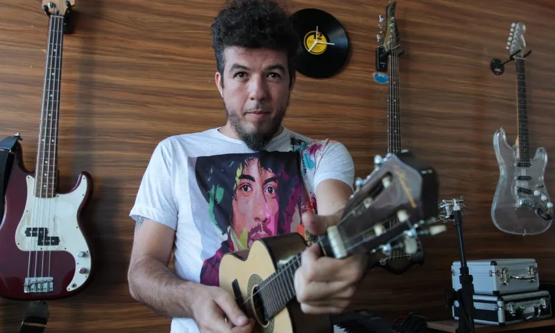 Imagem ilustrativa da imagem Músico Alexandre Lima morre após 10 anos em coma em Vitória