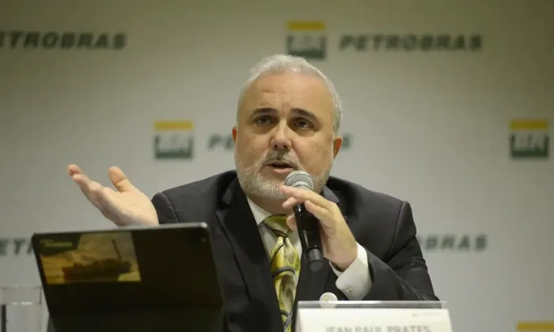 Imagem ilustrativa da imagem Petrobras despenca enquanto concorrência cresce