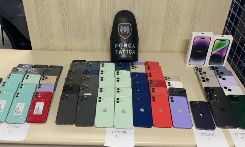 Imagem ilustrativa da imagem Polícia apreende 71 Iphones dentro de carro em Vila Velha