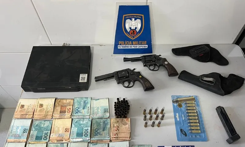 Imagem ilustrativa da imagem Polícia apreende armas e R$ 17 mil em casa de suspeito no Norte do ES